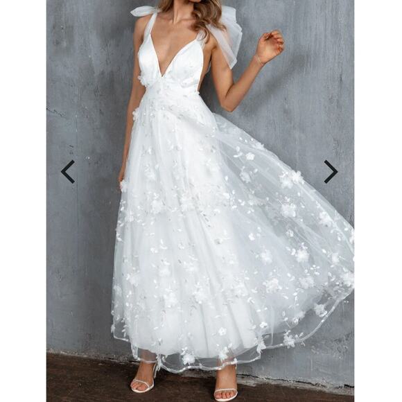 Selfie Leslie White Wedding Dress - Picture 3 of 16